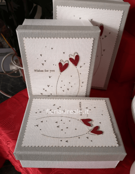 scatola flora box bianco con cuoricini
